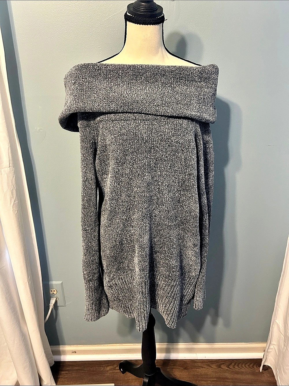 White House Black Market Off-Shoulder Knit Sweater Gray Medium